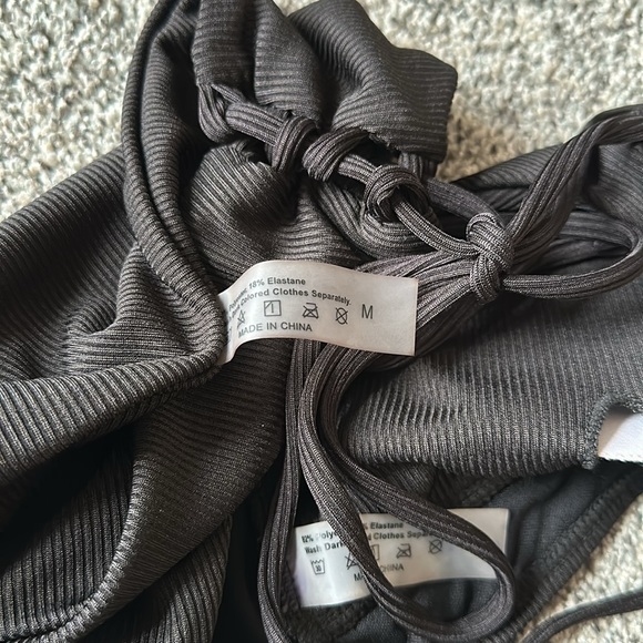 SHEIN Rib Tie Side Bikini Swimsuit Set - Picture 4 of 5